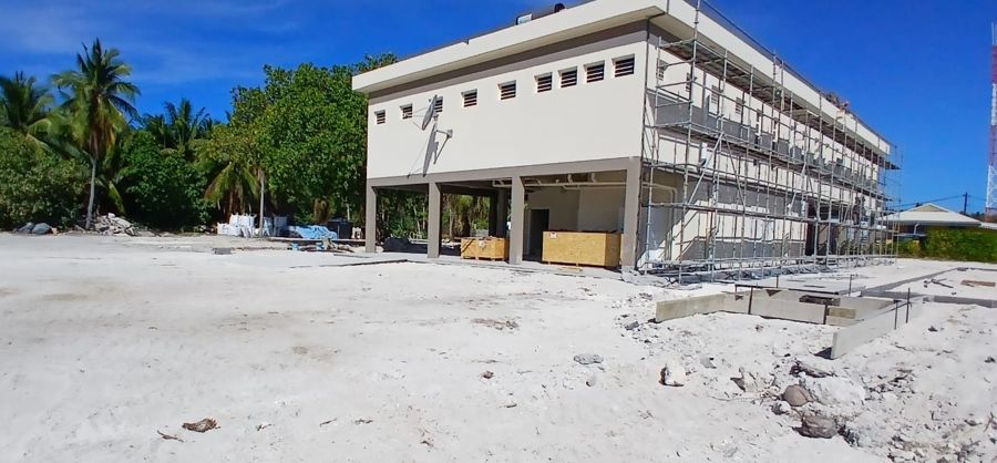 Façade arrière en cours de finition, fin septembre 2026