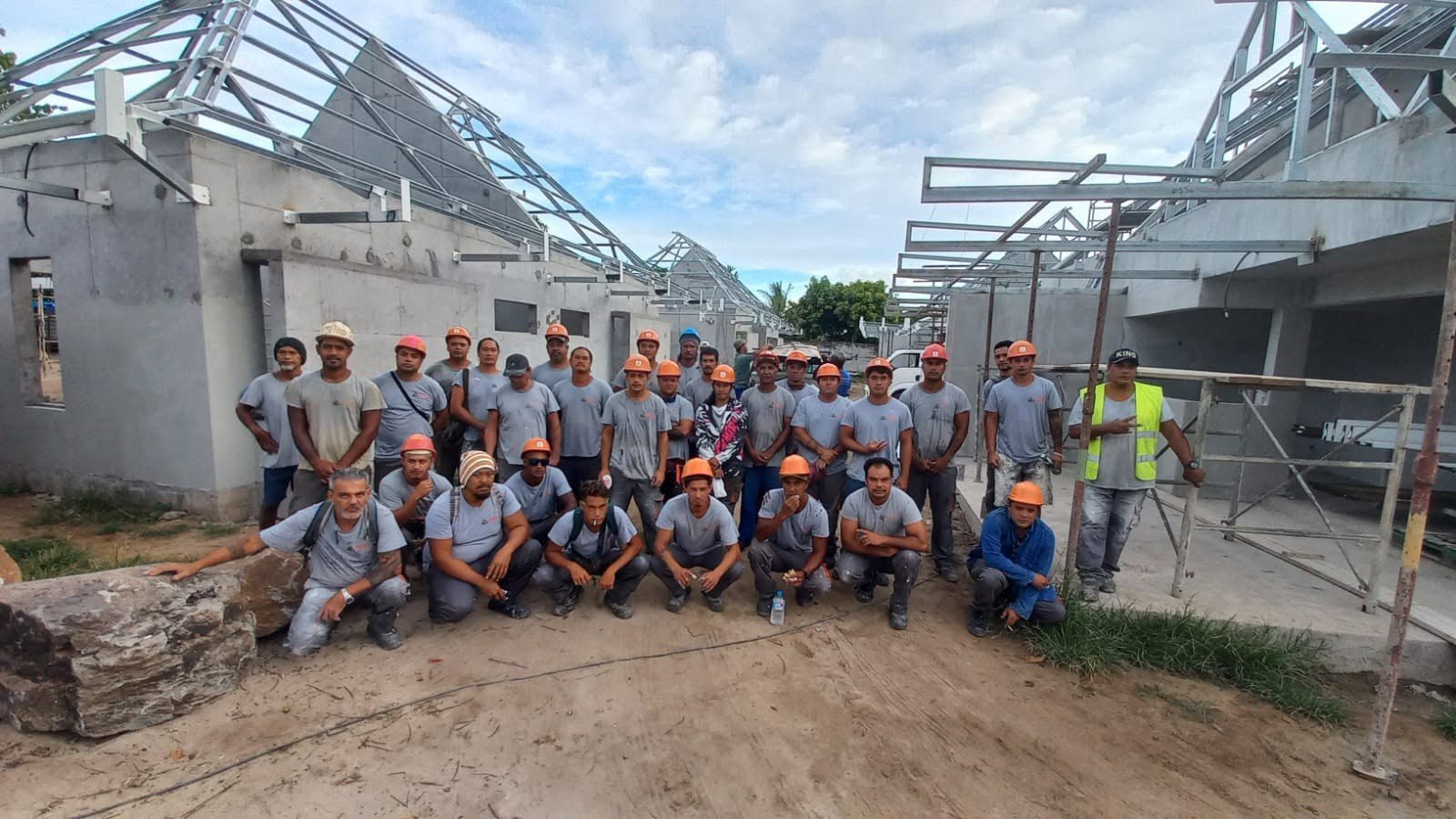 Les équipes d’OBTP sur le chantier du Niu Beach Hotel, à Moorea