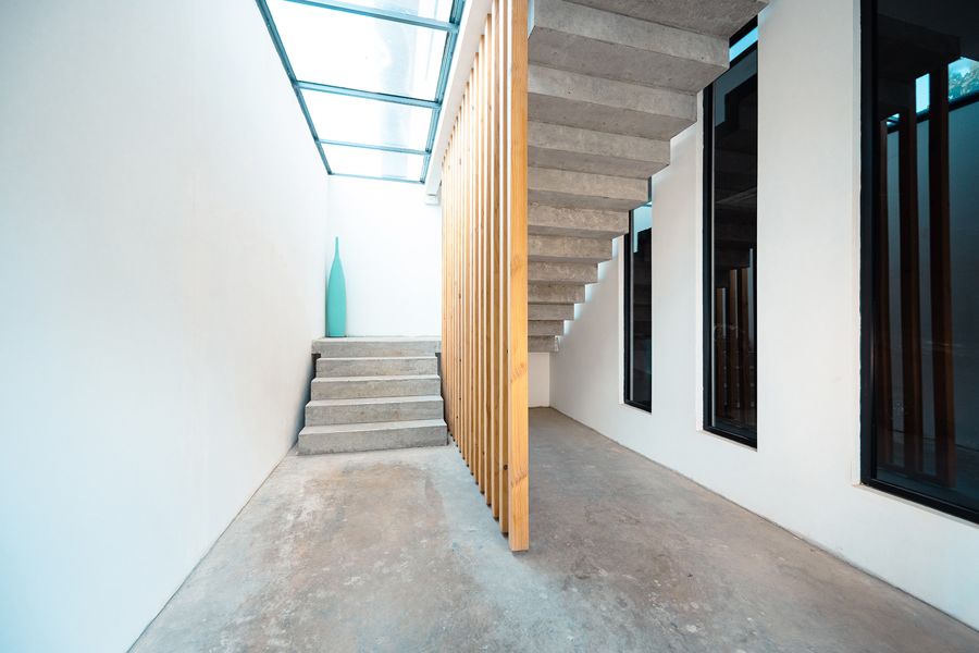 L’escalier d’accès aux bureaux